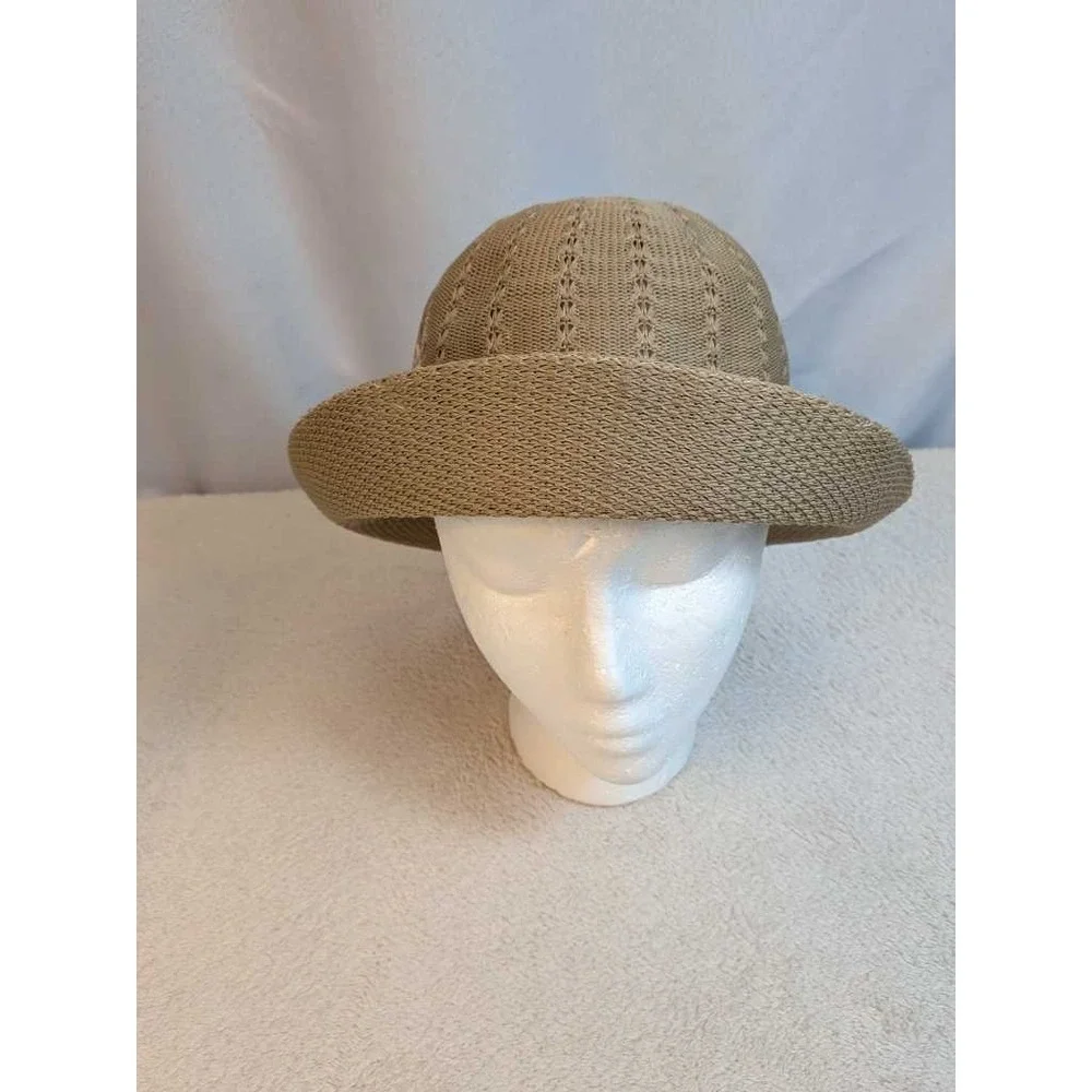 Women's Tan Knit Bucket Hat Sun Hat‎ Floral Accent Summer Beach